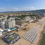 מלון Effect Grand Victoria 4*