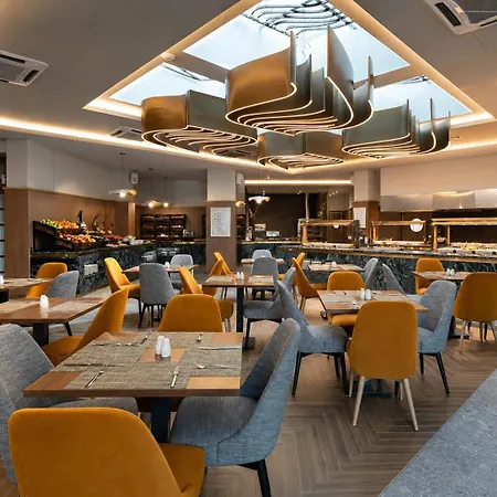 Hotel Effect Grand Victoria 4*