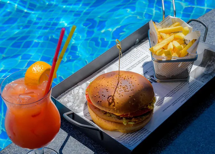 Effect Grand Victoria ホテル 4*