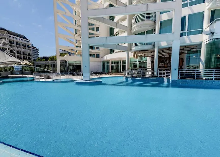 Effect Grand Victoria ホテル