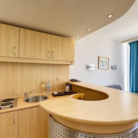 Hotel Effect Grand Victoria 4*