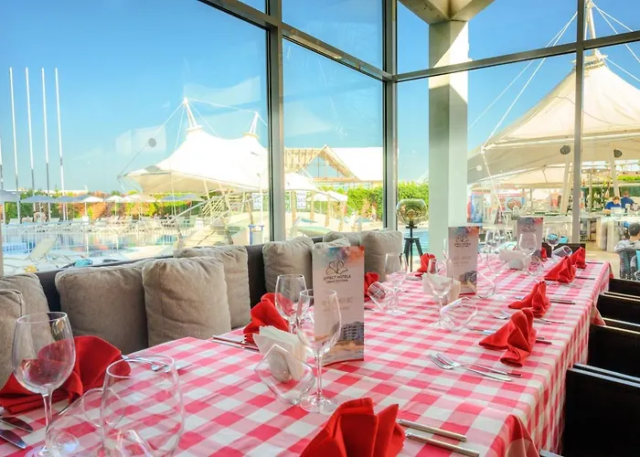 酒店 Effect Grand Victoria 阳光海滩