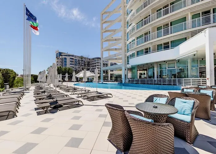 Effect Grand Victoria Słoneczny Brzeg