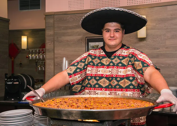 酒店 Effect Grand Victoria 4*