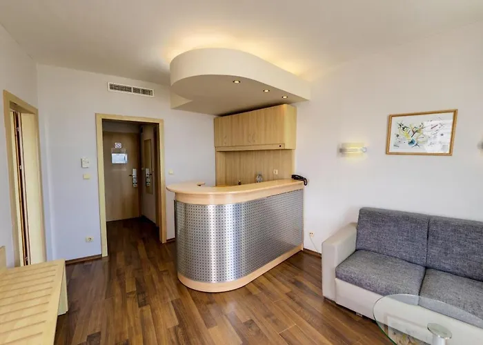 Effect Grand Victoria Słoneczny Brzeg