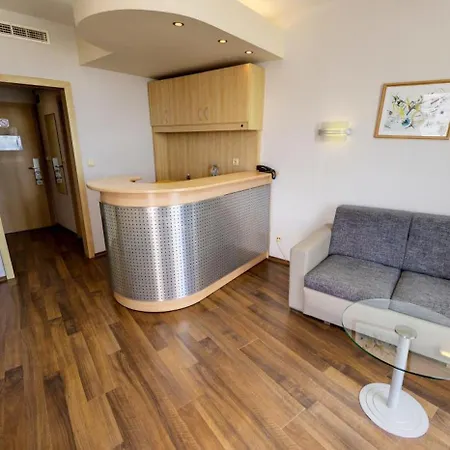 Effect Grand Victoria 4*