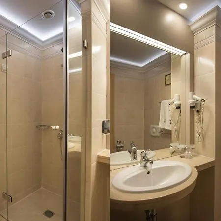 Szálloda Effect Grand Victoria 4*